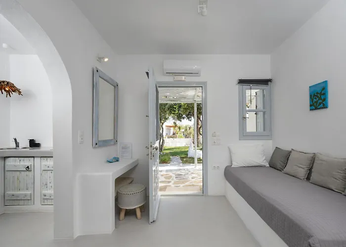 Flisvos Garden Naxos City